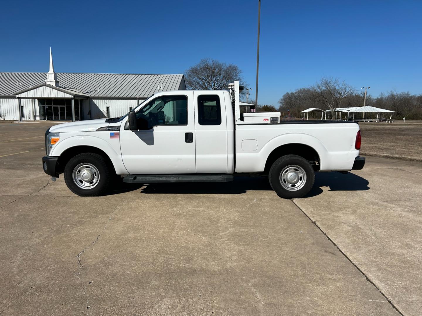 2015 White /Gray Ford F-250 SD (1FT7X2A62FE) with an 6.2L V8 OHV 16V engine, 6-Speed Automatic transmission, located at 17760 Hwy 62, Morris, OK, 74445, (918) 733-4887, 35.609104, -95.877060 - 2015 FORD F250 HAS THE 6.2 V8 ENGINE. THIS TRUCK IS BI-FUEL (RUNS ON BOTH CNG OR GASOLINE) FEATURES MANUAL SEATS, MANUAL LOCKS, MANUAL WINDOWS, MANUAL MIRRORS, AM/FM RADIO, CRUISE CONTROL, TRACTION CONTROL, BACK UP CAMERA. EQUIPPED WITH A WESTPORT BI-FUEL CNG FUEL SYSTEM. IT RUNS ON CNG (COMPRESSED - Photo#7